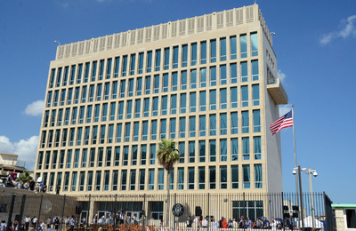  「音響攻撃」で在キューバ大使館閉鎖も検討、ティラーソン米国務長官