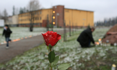 フィンランドで銃乱射事件の学校が授業を再開