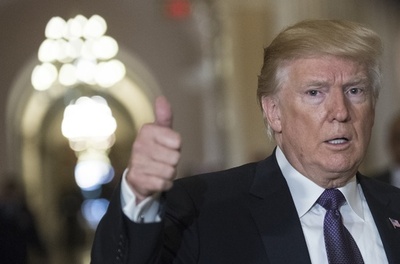 トランプ氏の税制改革案、下院で可決 上院へ