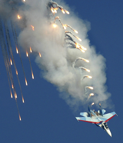 プーチン大統領、国内の軍事航空産業を称賛