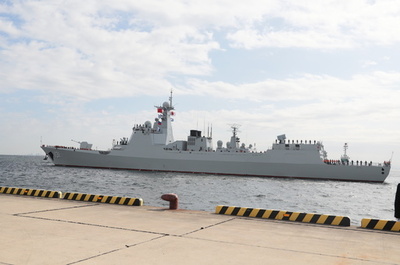 中国駆逐艦「太原」の台風19号お見舞いに反響