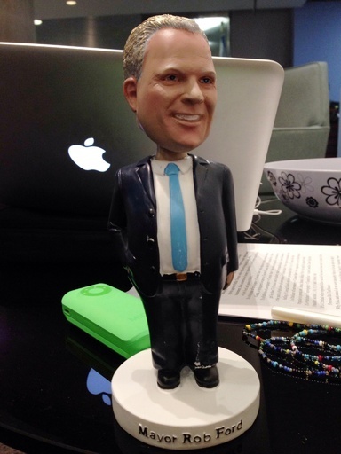 コカイン使用のトロント市長、警察に密告した市元職員を提訴の構え