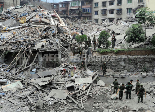 中国の大地震 チベット下プレートが原因 仏地震学者 写真3枚 ファッション ニュースならmode Press Powered By Afpbb News