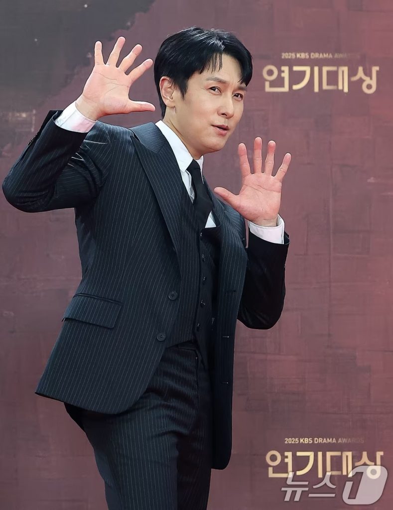 キム・ドンワン氏(c)news1