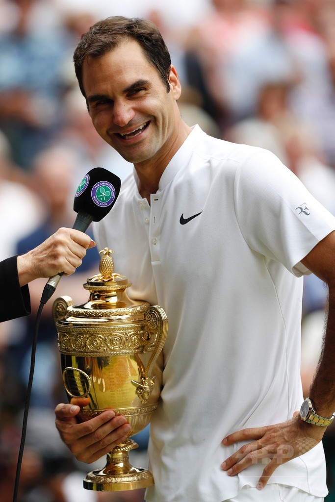 フェデラー、史上最多ウィンブルドン8度目V 最年長35歳での偉業