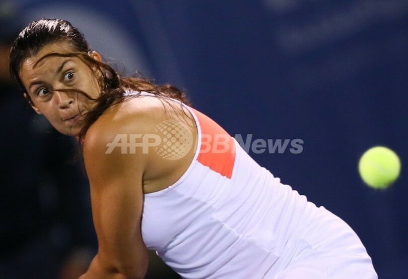 ボズニアツキがバルトリ下し4強入り、ドバイ・テニス選手権