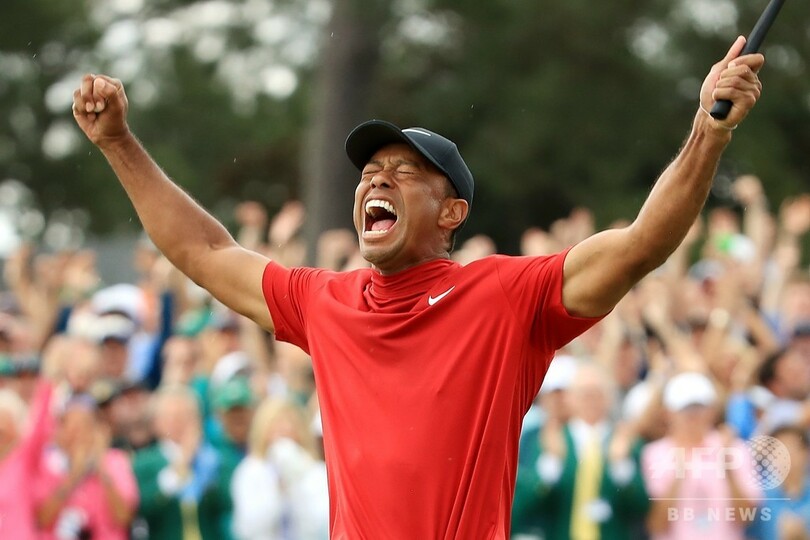 ウッズ「ぐるっと1周して戻った」、マスターズで11年ぶりメジャー制覇