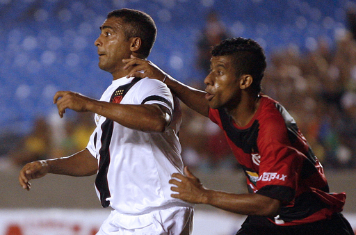 サッカー リオ・デ・ジャネイロ州選手権＞ロマーリオ 通算1000ゴールに