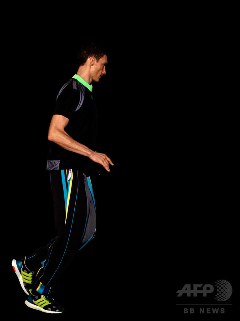 「アディダス バイ カラー」16年秋冬コレクションを発表