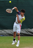 テニス、ウィンブルドン選手権（The Championships Wimbledon 2013）の開幕を翌日に控え、練習を行う錦織圭（Kei Nishikori、2013年6月23日撮影）。(c)AFP/CARL COURT