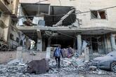 イスラエル軍、ガザでハマス最高幹部狙い空爆 5人死亡
