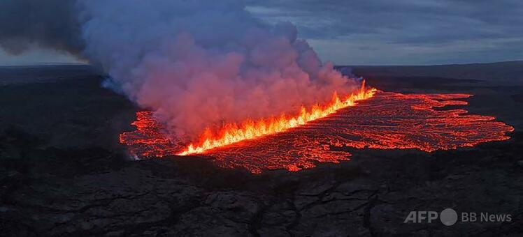 アイスランド南西部で火山噴火、23年末以降で9回目 写真5枚 国際