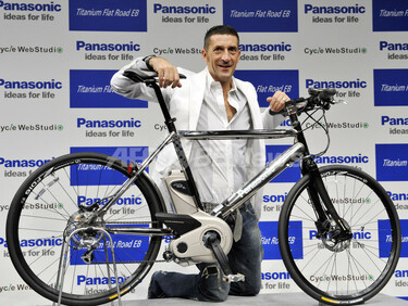 パナソニックサイクルテック、超軽量の電動ハイブリッド自転車を発表 パナソニックサイクルテック、超軽量の電動ハイブリッド自転車を発表