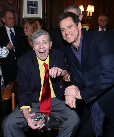 米喜劇俳優ジェリー・ルイスさん死去、著名人らが追悼