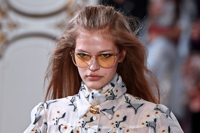 レトロなモチーフをオシャレに仕上げる「ポール ＆ ジョー」18/19年秋冬