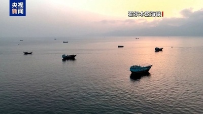 ホルムズ海峡を通過した商船 1日5隻に減少
