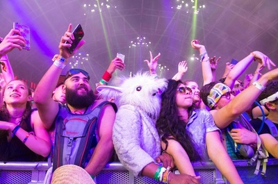 米音楽フェスで携帯100台以上盗んだ男、アプリで追跡され御用