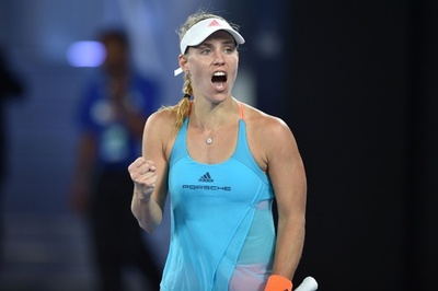 新女王のケルバーが苦しみながらも2回戦へ、全豪オープン