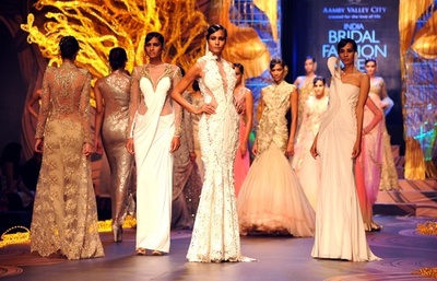 ＜インド・ブライダル・ファッション・ウィーク 2013＞Gaurav Gupta