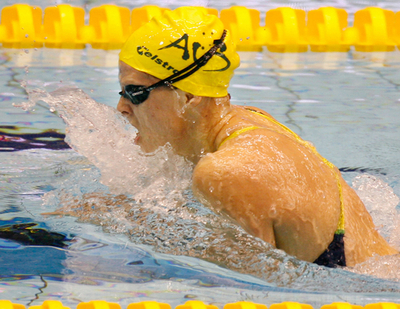 ジョーンズ 女子200メートル平泳ぎを制し2冠