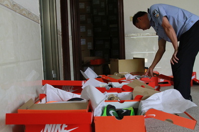 中国のEC大手、巨額を投じても偽物絶えず