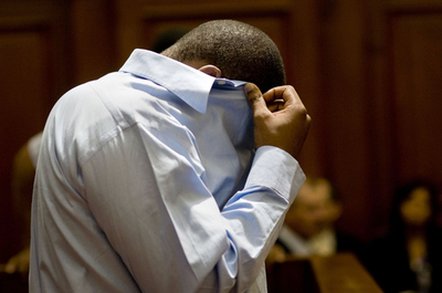 南ア版「ロス疑惑」、新婚旅行中に妻の殺害を指示か