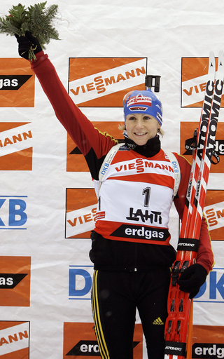 ＜バイアスロン 06-07W杯・第7戦＞女子10キロメートル・パシュート、グラゴウが今季初勝利を収める - フィンランド