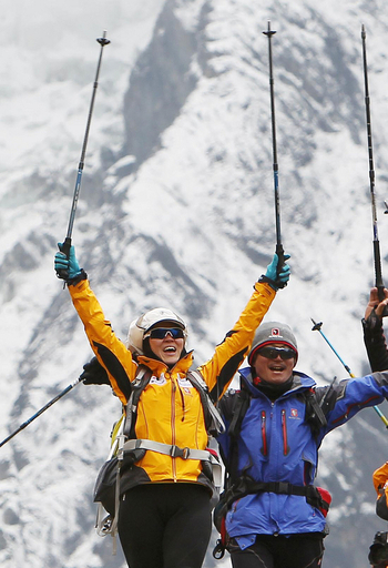 8000メートル峰14座制覇の韓国登山家、ベースキャンプに帰還