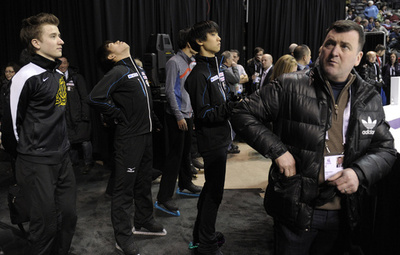 高橋、羽生らが開幕前の練習に臨む 世界フィギュア