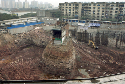 物権法が可決される中、立ち退き拒否を続ける「最も有名な家」 - 中国