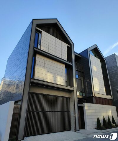 「窓が発電所に」建物が再生エネルギー拠点に…韓国・ゼロエネルギー建築が加速