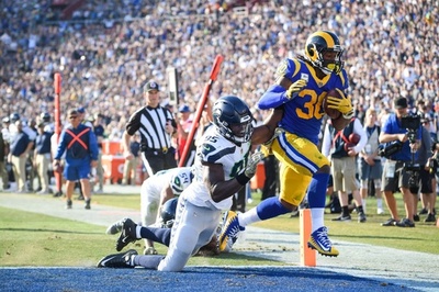 ラムズがシーホークスに競り勝つ、セインツやチーフスは快勝