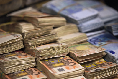 資産10億ドル超の「ビリオネア」が1500人突破、アジアで急増