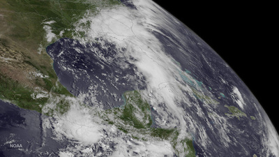 米フロリダ州、熱帯暴風雨接近で非常事態宣言