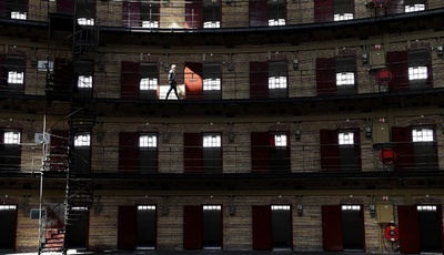 刑務所建物がオフィスや住宅に、閉鎖後の再活用 オランダ