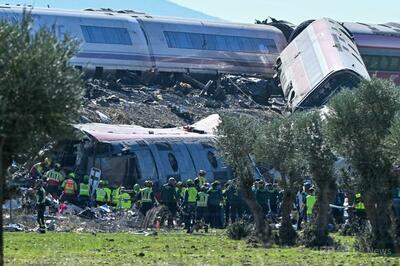 スペイン高速列車衝突、死者68人に 100人以上が負傷