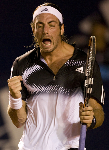 マシュー モヤを降し準々決勝へ