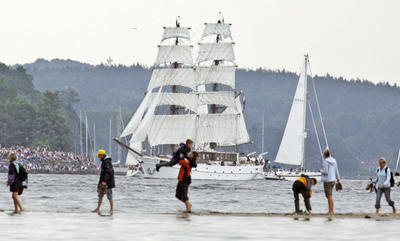 帆船パレード「ウィンドジャマーパレード」開催
