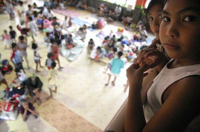台風23号「ミートク」フィリピン東部に接近、100万人に避難勧告