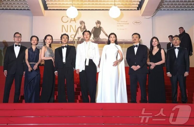 16日、第79回カンヌ国際映画祭ミッドナイト・スクリーニング招待作「群体」の公式試写会(c)news1