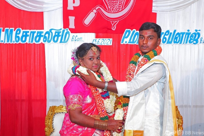 社会主義が結婚 共産主義とレーニン主義が式出席 インド 写真1枚 国際ニュース Afpbb News