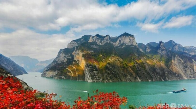 中国・重慶で200万年前の化石と石器を発掘