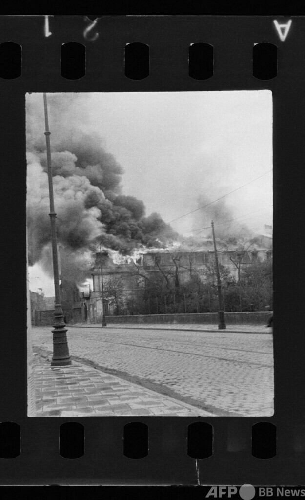 ワルシャワ・ゲットー蜂起の新たな写真公開 ポーランド人消防士が撮影