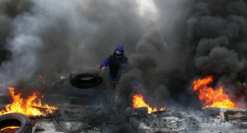 ウクライナ、東部の対テロ作戦で死者 「ロシアが戦争仕掛けた」
