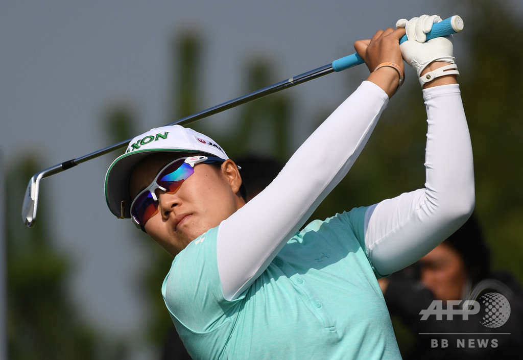 19歳畑岡が米ツアー2勝目、上田は2位 TOTOジャパンクラシック 19歳畑岡が米ツアー2勝目、上田は2位 TOTOジャパンクラシック
