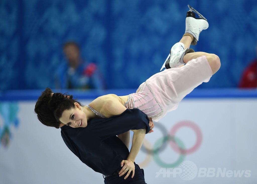 アイスダンスで銀メダルのヴァーチュー/モイア組、ソチ五輪 写真10枚 国際ニュース：AFPBB News