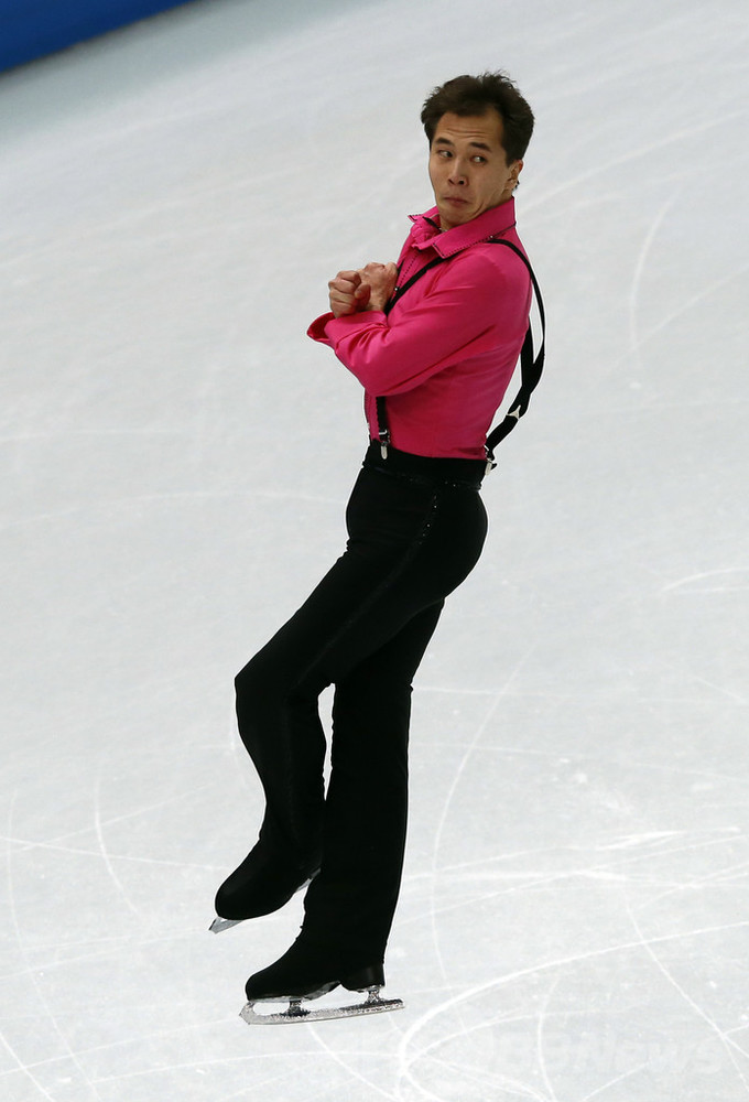 フィギュア男子SPで20位のラクムハリエフ、ソチ五輪 写真2枚 国際