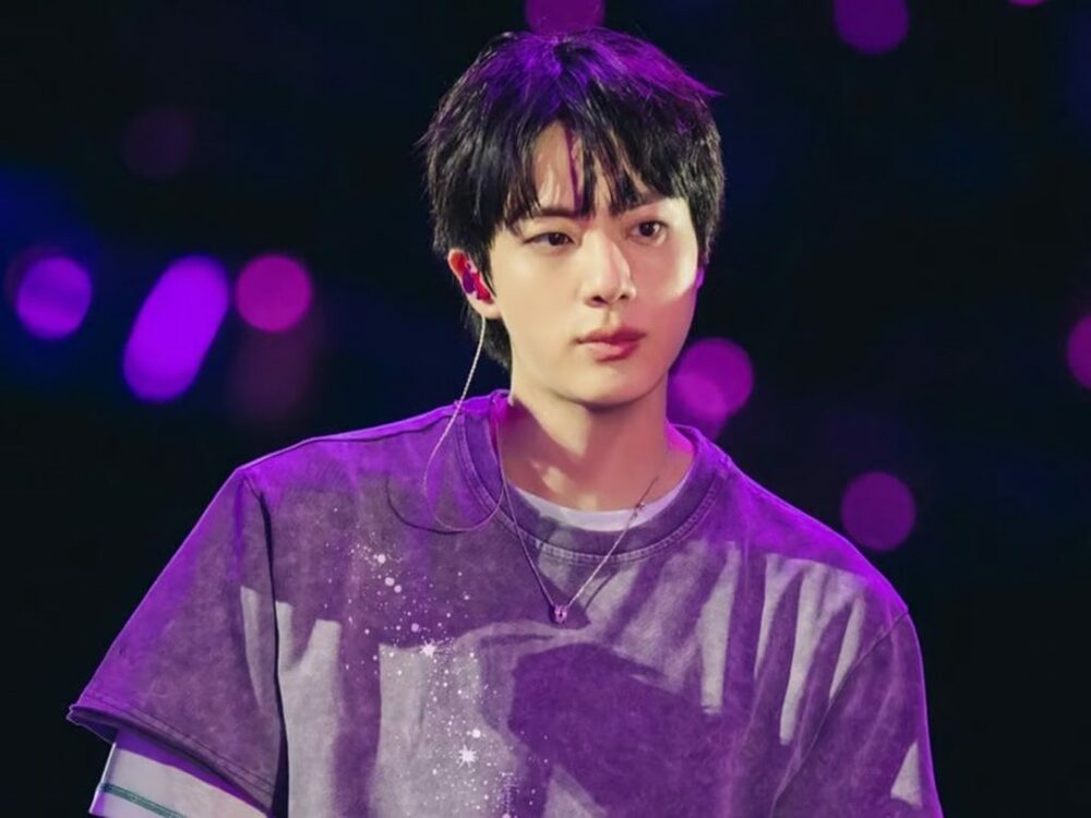 BTSジン、「Artist of the Generation」投票1位 写真枚 国際ニュース