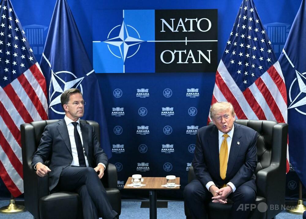 トランプ氏、グリーンランド巡り「デンマークには不要」と主張 NATO首脳会議で