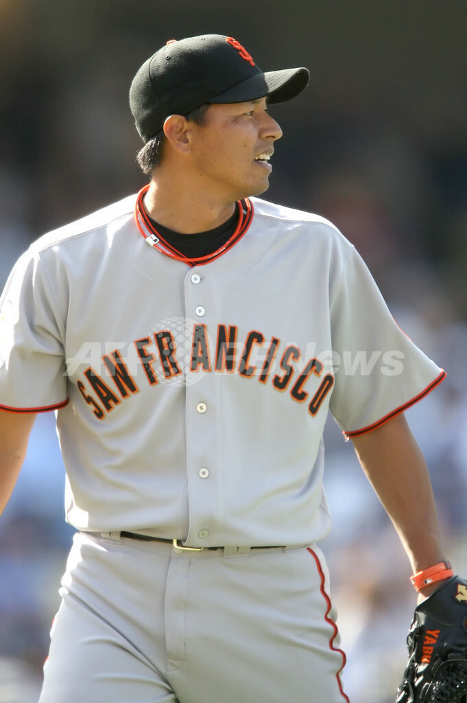 藪 ドジャースとの開幕戦で1回を無失点 写真2枚 ファッション ニュース